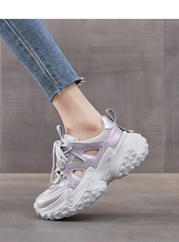 Sandales Baotou Pour Femmes,Nouvelles D'été,À Semelle Épaisse,Respirantes Avec Motifs Ajourés,Style "Daddy Shoes",Couleur Argent-Violet – Image 3